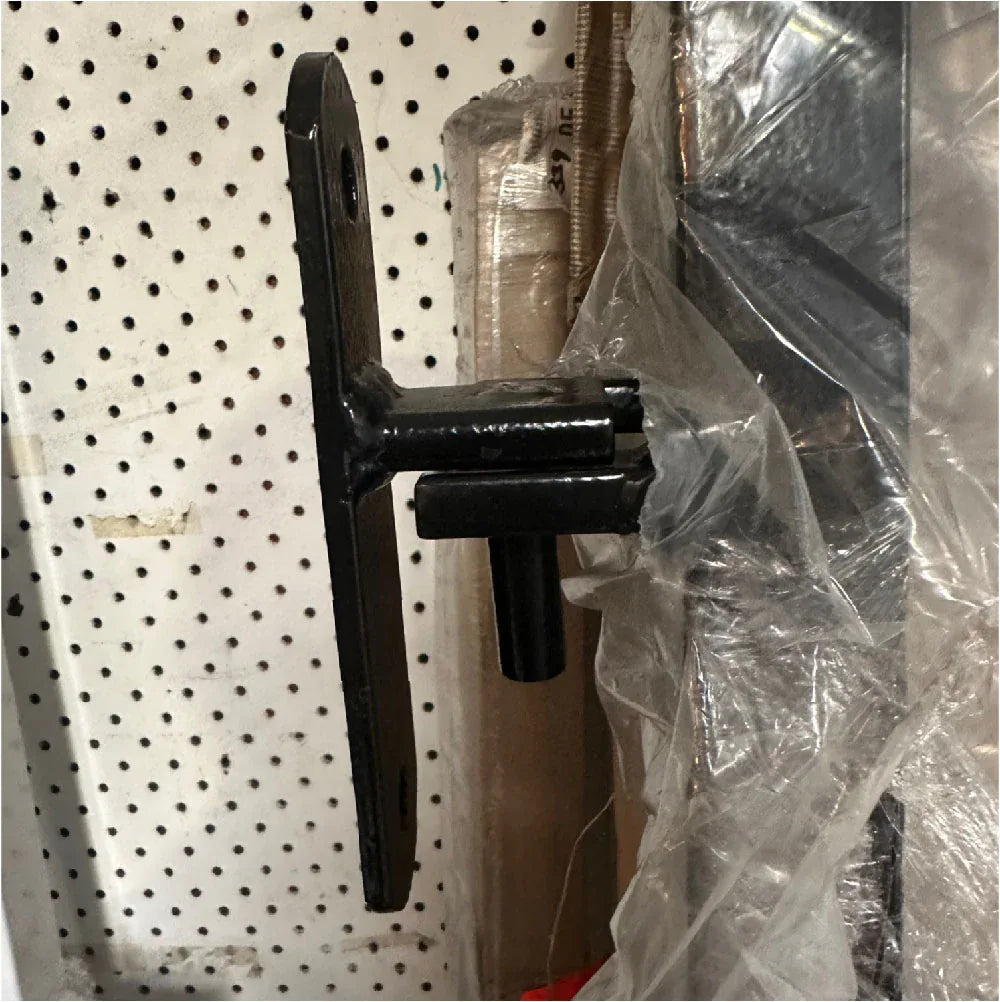 Induna steel driveway gate with built-in pedestrian access door