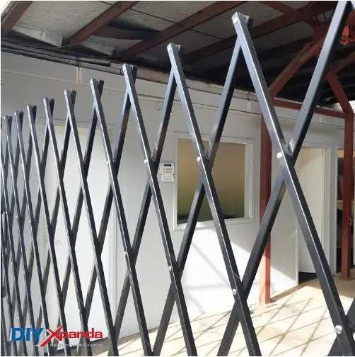 Expandable Barrier Black A 4000mm (W) 1300mm (H)Expandable Barrier (Pedestrian Safety Fence)
Product Features

Width: 4000mm 
Height: 1300mm
Thickness: 100mm

Closed width: 410mm 

20mm square aluminum tubing
StaiExpandable BarriersExpandable Barrier Black