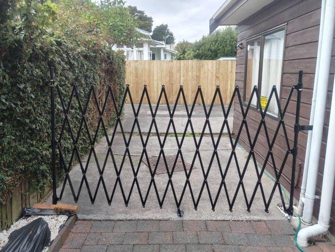 Expandable Barrier Black 4m Wide 1.9m High (B) - Commercial, Expandable Barrier, Residential - Black DIY XPANDA