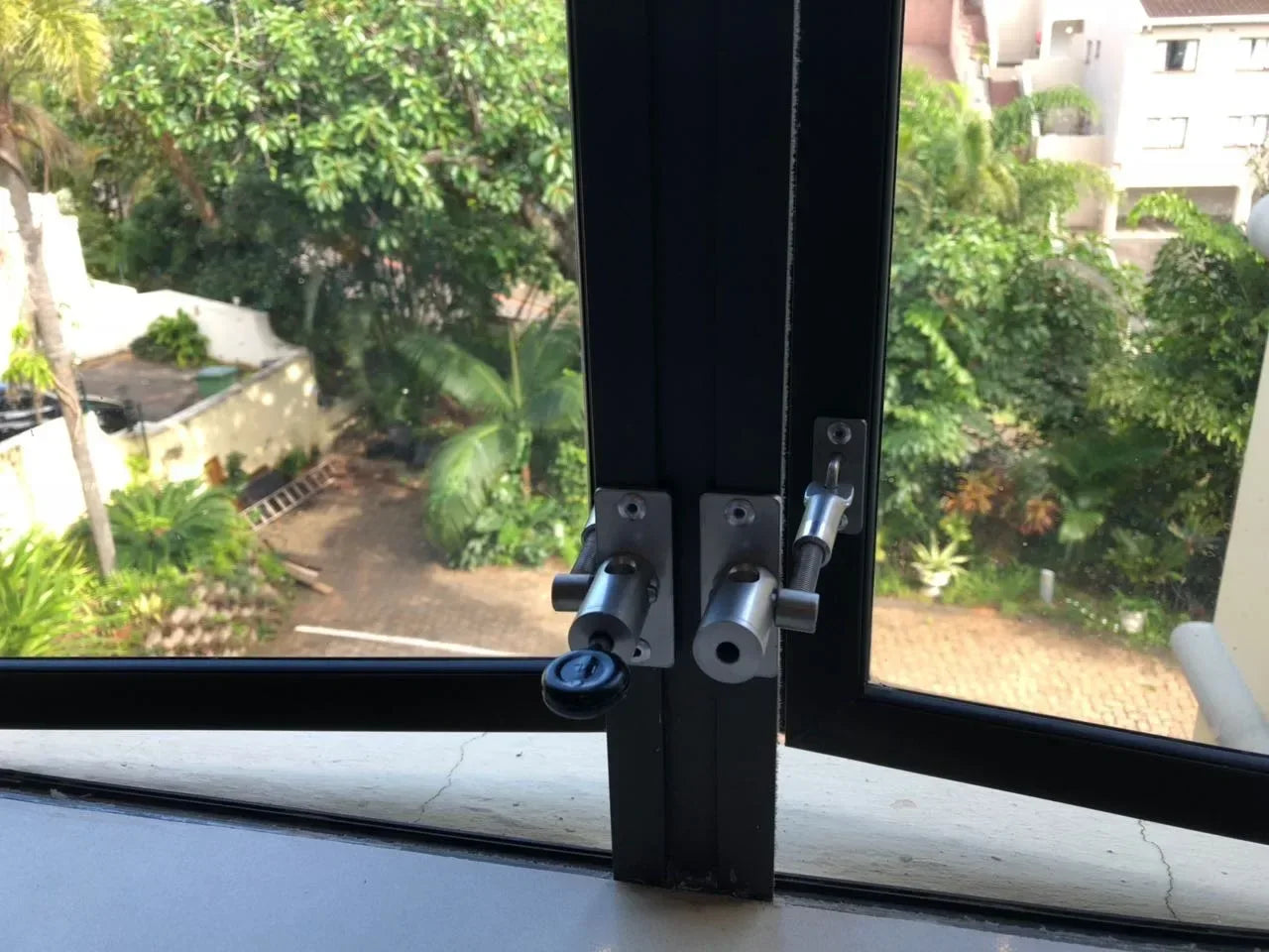 Pet Door Window Latch Lock A LockLatch® (90–175mm) - Residential, Window Latch, Windows - DIY XPANDA