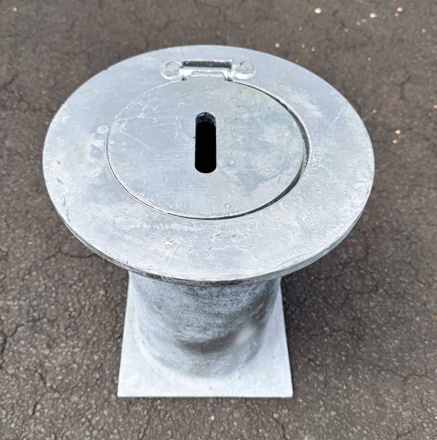 Removable Bollards Pipe and Base House Set - Bollard, Bollard Base, Commercial, Residential - Round Base using Only DIY XPANDA