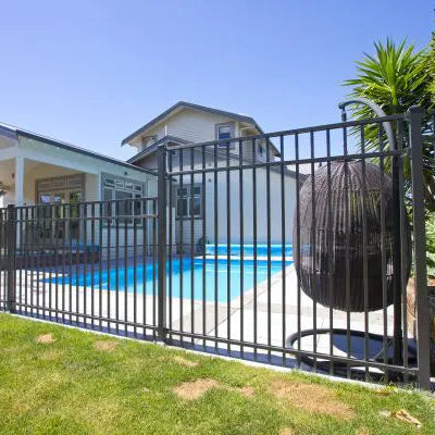 Sanctuary-Contemporary-Fencing-stay-safe-home-lus